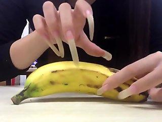 mood longnails banana new